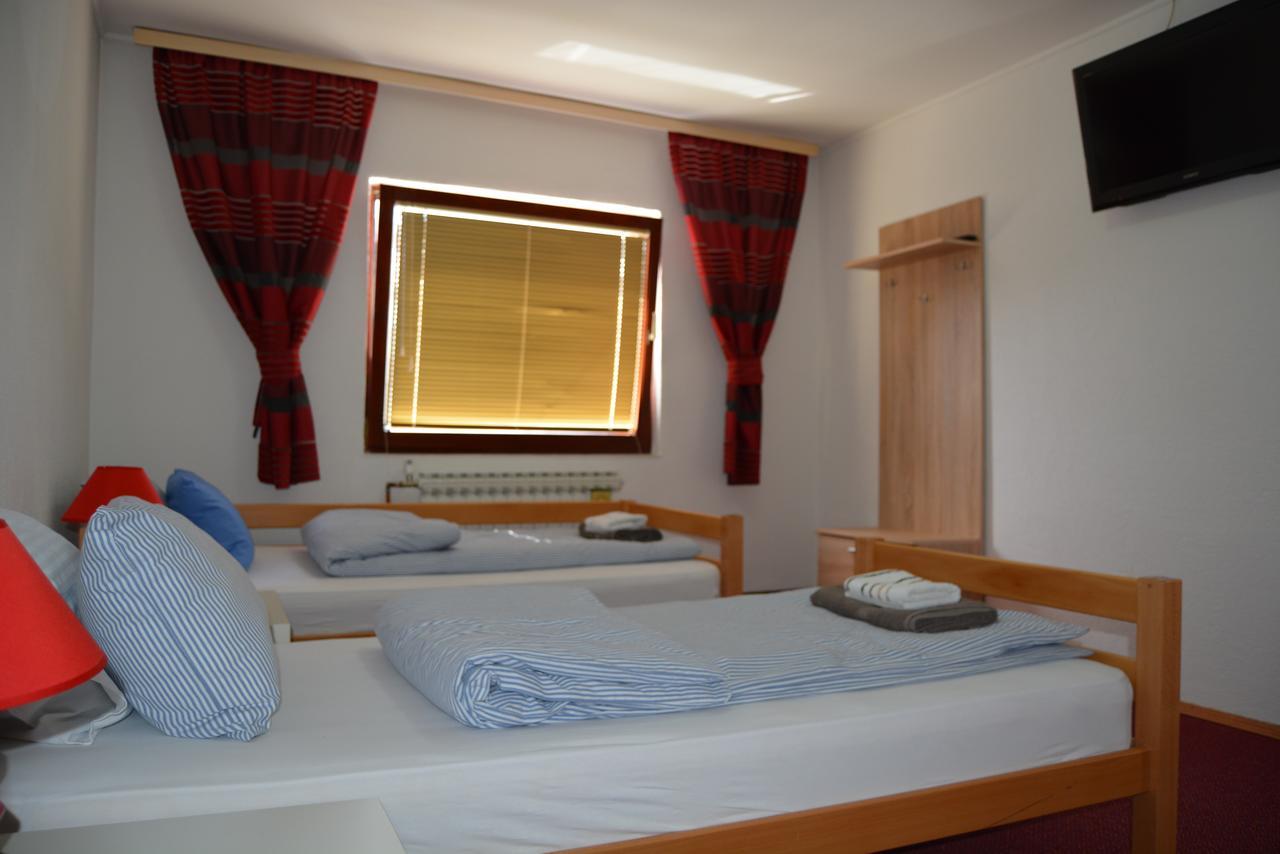 Hostel Denal Sarajevo Exterior photo